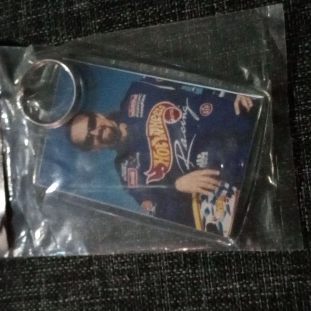 NASCAR Key Chain - Picture 2 of 5